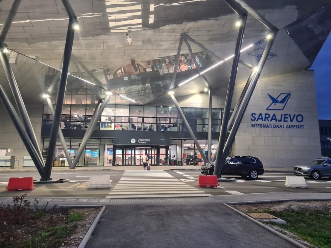 Airport Sarajevo — mjesto preuzimanja i vraćanja vozila Eternal Pro